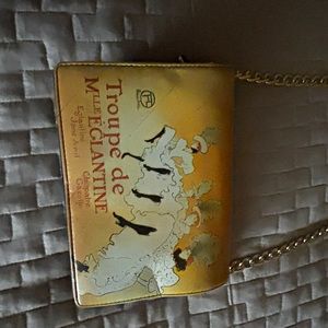 Icon art leather purse